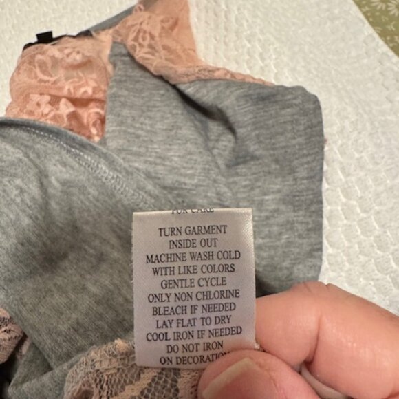 ALMOST FAMOUS Lace Butterfly Top – NEW WITHOUT TAGS (NWOT) - Picture 6 of 6